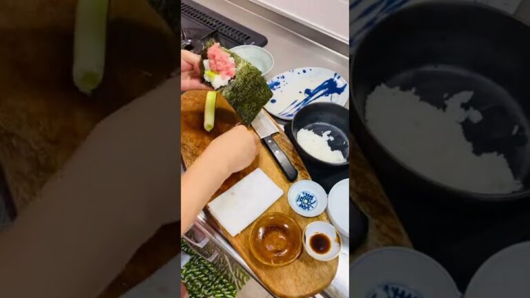 YouTube史上最速でネギトロ巻き作って食べる男
