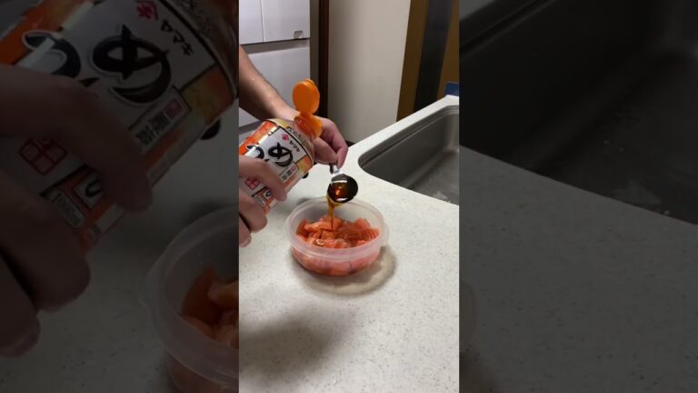 漬けサーモンといくらの贅沢親子丼