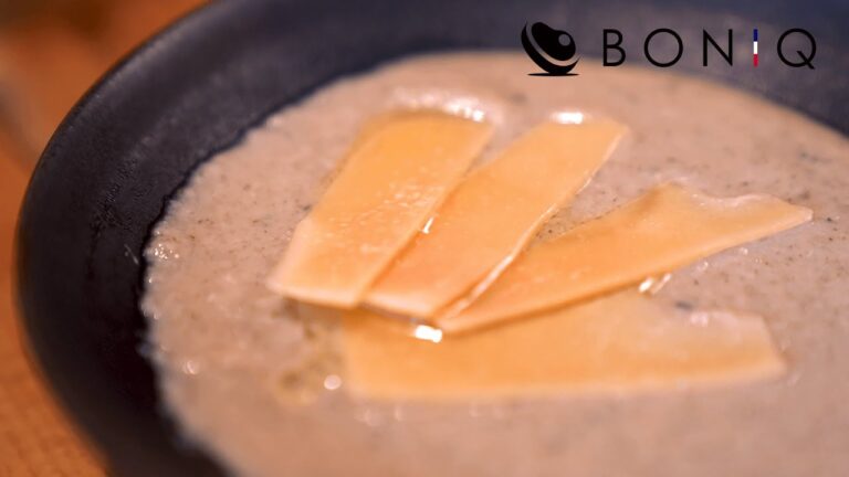 濃厚な旨みがあふれる衝撃の味わい！低温調理で作るきのこスープ