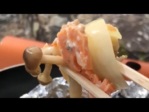 【塊バター】至高の簡単ホイル焼き Grilled salmon and mushroom foil【Butter❗️】#Shorts
