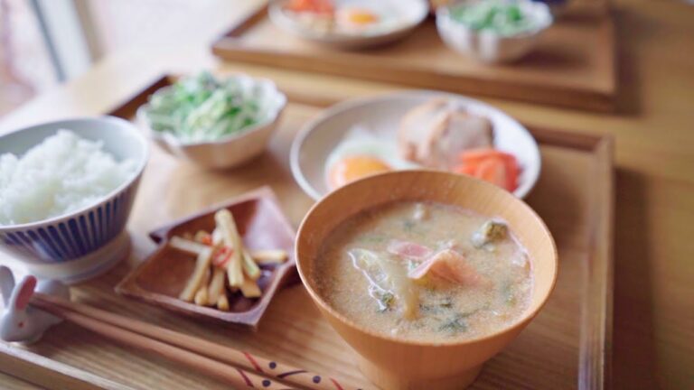 クリーミー♪かぶの豆乳みそスープで朝ごはん【朝食/献立】