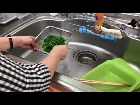 ほうれん草のアクの流し方（DoCook銀座料理教室）