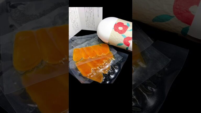 新物完成いたしました‼️当店のからすみは京都の西京白味噌に漬け込み、仕上げます。塩でしっかりと水分を抜き、そこへ西京白味噌の風味を乗せる。ほんのりと甘みがあり、上質な洋菓のよう😄