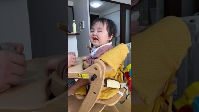 【生後11ヶ月】おやつのかぼちゃクッキーが美味しくて、超ご機嫌☺️☺️