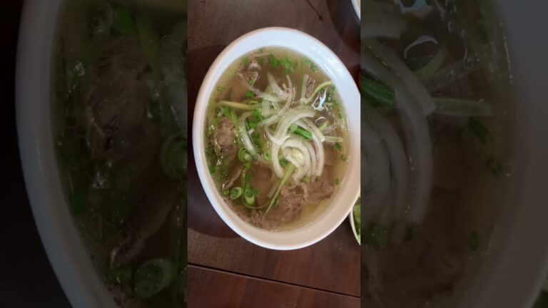 牛肉フォー。豊橋ベトナム料理店。