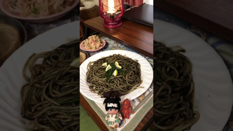 イカスミパスタ🦑（レモンとシーアスパラのっけると味がしまって美味しいよ🍋）