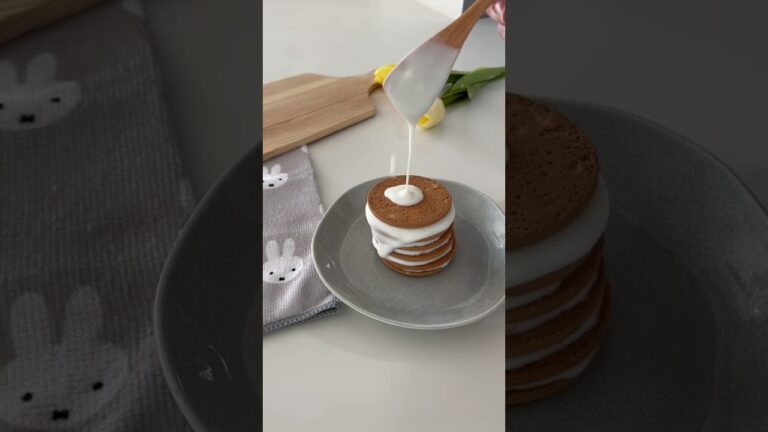 【おうちカフェ】材料２つで絶品ヨーグルトケーキ🍰🤍〜ベリーを添えて🍓〜
