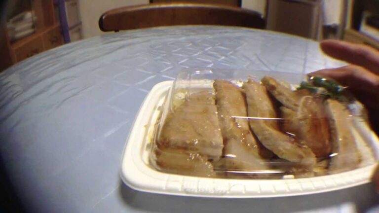 セブンイレブン⭐生姜香る！厚切りポークソテーを食べてみた。