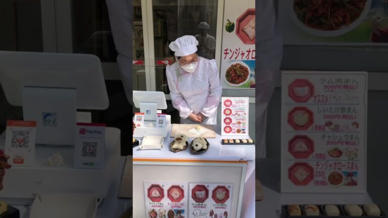 豚肉とピーマンの絶妙な相性で美味しい中華風チンジャオロース肉まんは人気ですよ^ - ^🫑🐷#モンゴル料理#草原#ママ#肉まん#手作り#千林商店街#大阪#チンジャオロース#無添加#安心#旭区