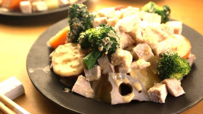 【忙しい日の味方】切ってチンするだけ！片付けがラク【彩り野菜レンジ蒸し】