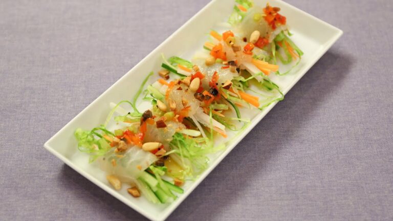 野菜のソースでいただく彩り野菜巻きカルパッチョ