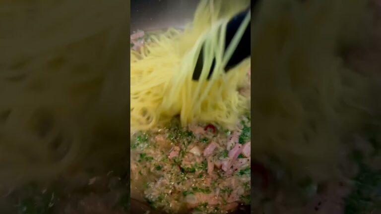 【友人宅パスタ】残り物などでパスタ。３人前（5〜6人前） #レシピ #food #料理 #cooking #イタリアン #パスタ #foodie #spaghetti