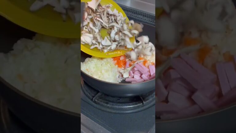 お家で簡単🏠クラムチャウダー❤︎あさりが余ってたので作ってみました！クリーミーでおいしかったです！ #料理 #生活 #同棲 #おうち時間 #暮らし #cooking #クラムチャウダー