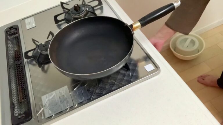 昼飲み　豚レバーニンニク焼きで一杯