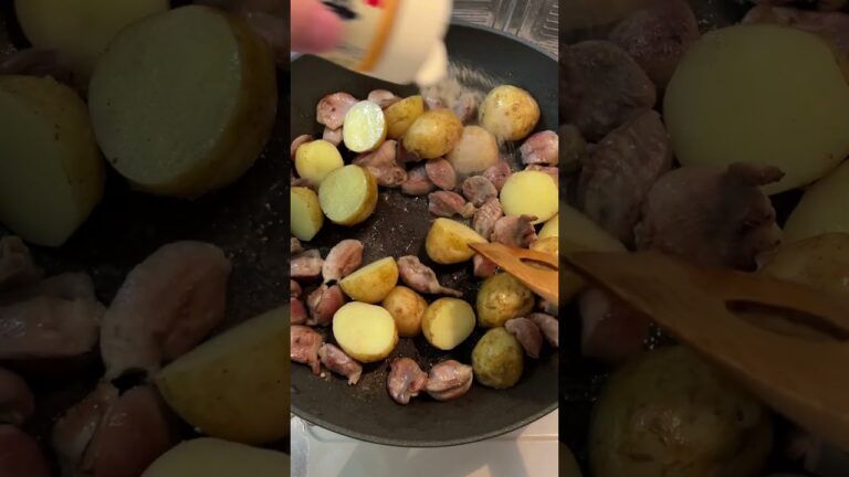 深夜の砂肝ジャーマンポテト #ジャーマンポテト #砂肝 #新じゃが #飯テロ #food #男飯 #shorts #ASMR #Recipe #fpy