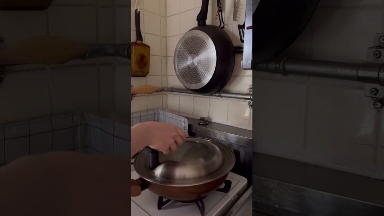 白マイタケじゃがのり塩炒め🦭🥔 #栄養士 #簡単レシピ #腸活 #腸活レシピ #腸活ダイエット #まいたけ #じゃがいも #じゃがいもレシピ #じゃがいも料理 #キノコ #きのこレシピ