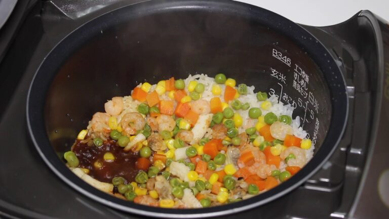 炊飯器でカレーピラフ