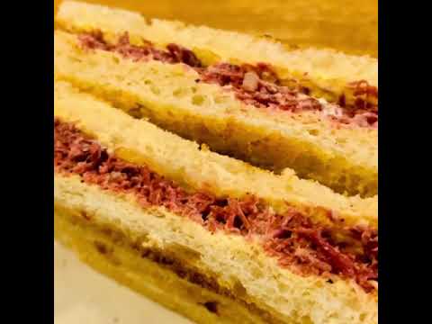コンビーフサンド実食！