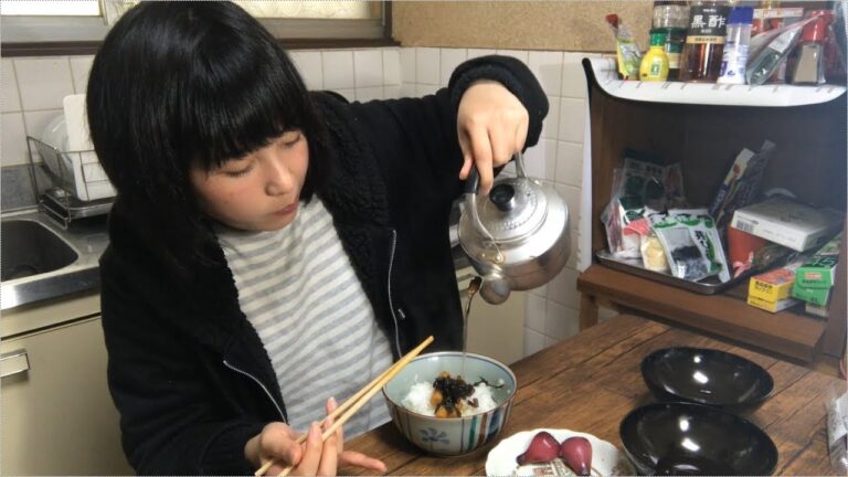 【簡単レシピ】美味しい漬物でお茶漬けを作ってみた！【岡奈なな子】Rice in tea(Japanese food)