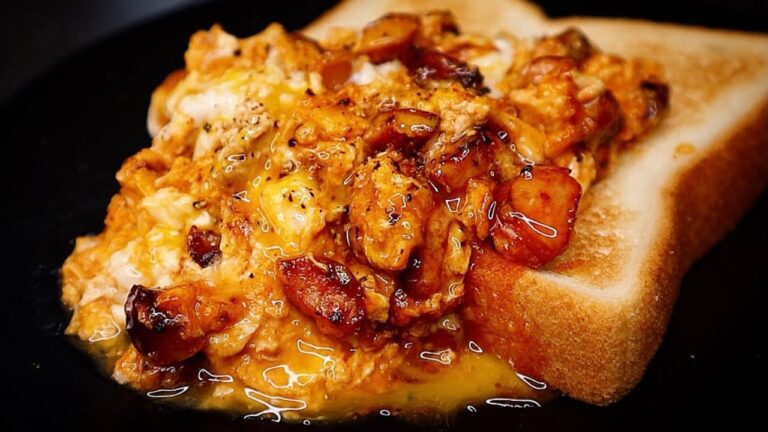 正直卵サンドより断然旨い...たった5分でできる 『ふわとろオムトースト』の作り方