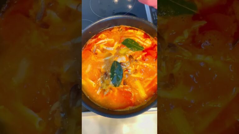 【絶品‼️おもてなし料理】渡蟹のトマトクリームパスタ🍝