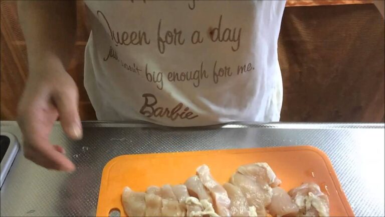 もやしレシピ　人気　もやしと鶏肉のピリ辛味噌炒め