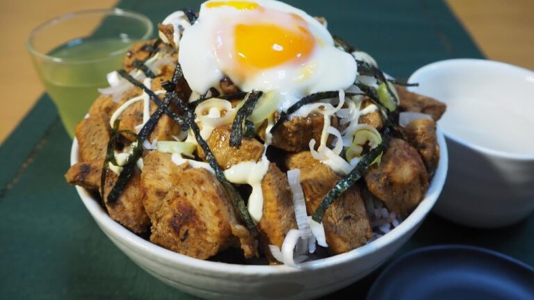 デカ盛りの『タンドリーチキン丼』を作ってみた！【カルディコーヒーファームのタンドリーチキン】