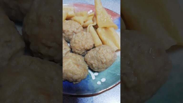 切り干し大根と肉団子の煮物　美味しい　甘辛煮にしたら丼にしても良いかも　切り干し大根は保存食なのでいつでも使えて便利