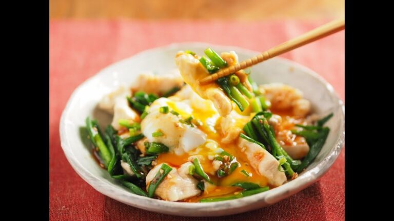 鶏むね肉のユッケ風　、　しっとり食感で美味しい鶏むね肉料理