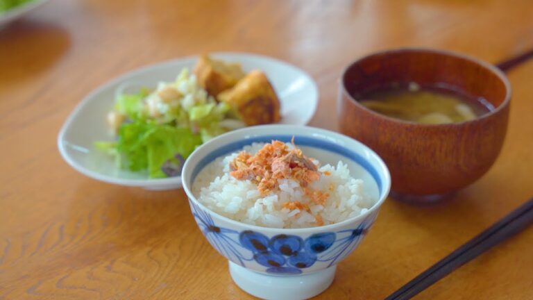 こういうのでいいんだよ、朝ごはんは。｜90歳の祖父母とトランプ