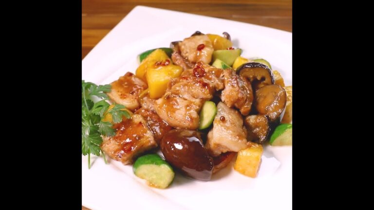 パインで豚肉柔らか♪豚肉とパインのエスニック炒め ｜ moguna[モグナ]