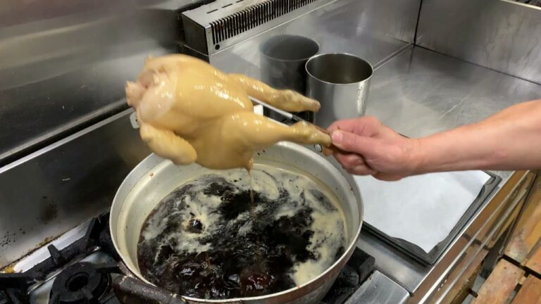 鳥益　クリスマスチキン （ローストチキン 1羽 丸鶏）　鳥益　新小岩　職人　焼き鳥