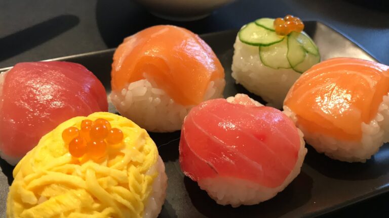 手まり寿司/Sushi