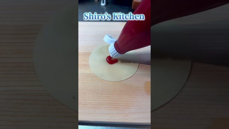 簡単美味しい餃子の皮ピザ  Short #27  Dumpling skin pizza