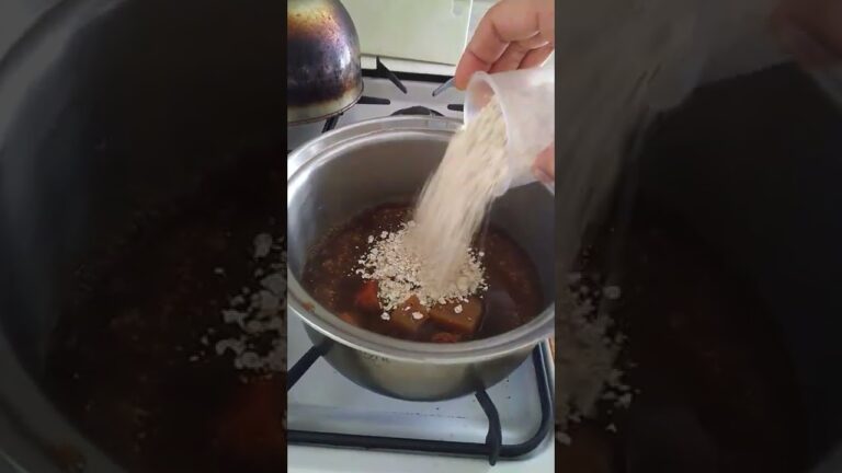 シチューにオートミール混ぜてみた