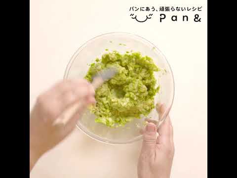 エビとアボカドディップ、きのこのソテーのサンドイッチ（パンにあう、頑張らないレシピ）