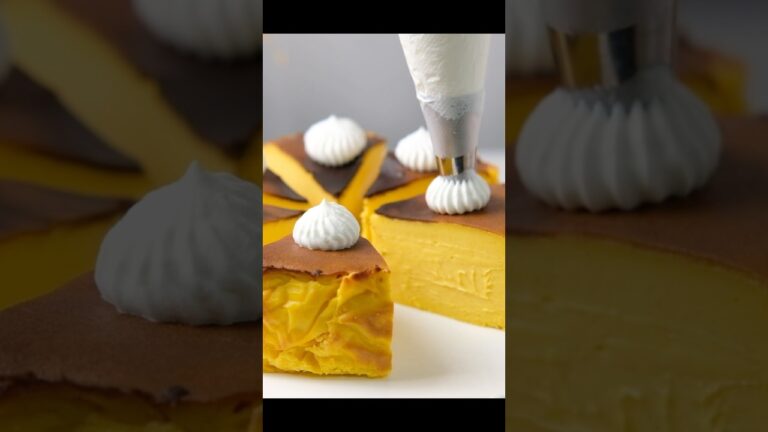 意外と簡単♡混ぜて焼くだけ！なめらかなかぼちゃチーズケーキ　#youtubeshorts #youtube #ケーキ作り #おうちカフェ #ケーキ #チーズ #かぼちゃレシピ