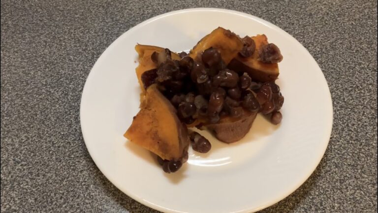 サツマイモと小豆の煮物