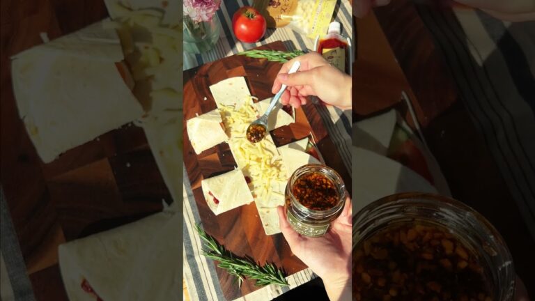 【3歳でもできる！？】トルティーヤで作る簡単パニーニ  #shorts #パニーニ #タマチャンショップ