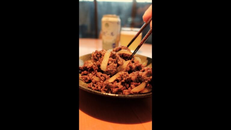 【時短おつまみ】バター肉玉ねぎにニンニクバターで炒めるだけ  #shorts #19