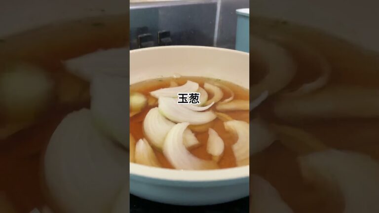 うどんスープで味付け簡単！ふわっふわな【もずく入り玉子丼】