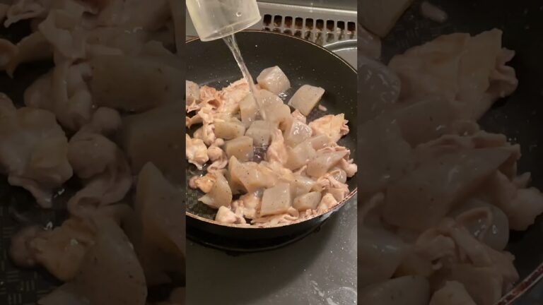 【最近でNo.1の簡単レシピ】豚バラこんにゃく&もやしナムル【自炊日記】#Shorts