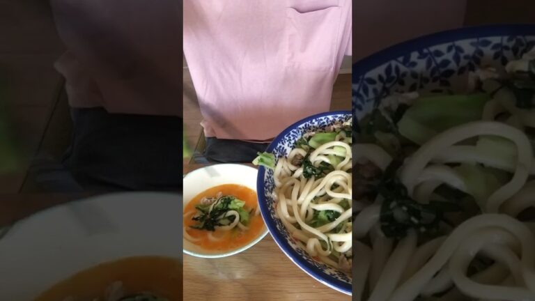 家庭菜園で収穫したニラですき焼き風焼きうどんを作って食べた