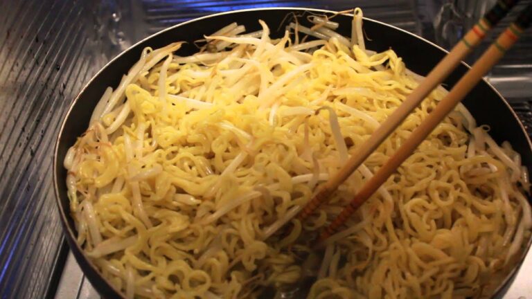 モヤシ入り焼きそば