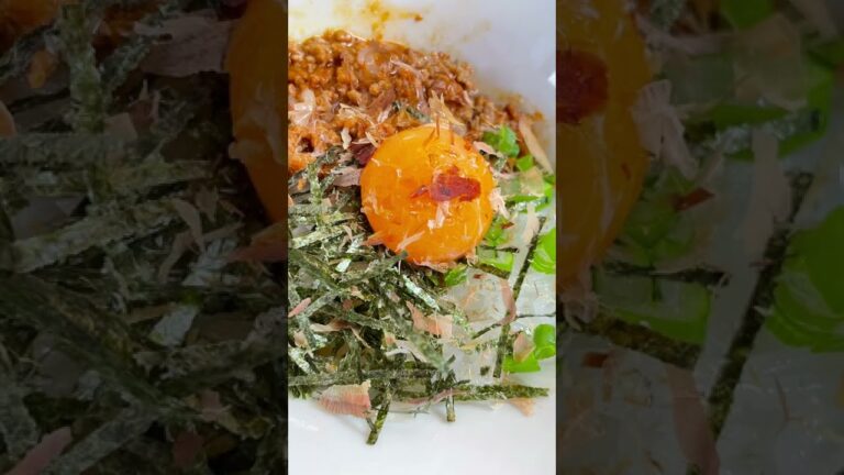 レンジで簡単❗️痩せる台湾まぜそば作ってみた　#shorts #cooking