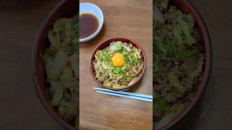 ニラともやしのチヂミ、そぼろ白菜卵丼を作ってるのだ☺