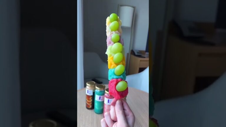 100%きな粉がこぼれるみたらし団子がある和菓子屋！選べないくらいお団子の種類豊富だった🍡 #福岡グルメ