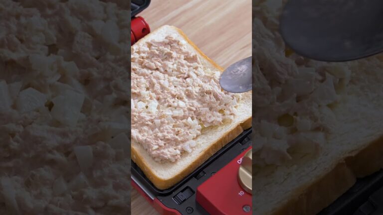ツナチーズホットサンド | Tuna cheese hot sandwich #ツナ # チーズ #ホットサンド