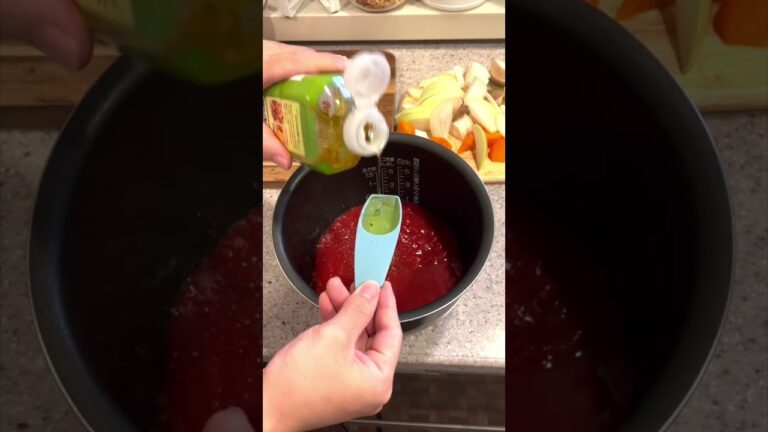 【炊飯器レシピ②】ほろほろチキンのトマト煮を作ってみた#shorts