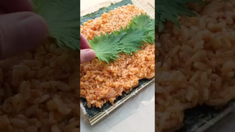 Cheese Kimbap チーズキンパを作った✨食べる前に電子レンジでチンするとチーズがトロトロになります🧀みんなの好きな韓国料理は？？材料はコメント欄に！tiktokレシピ おうちカフェ tik